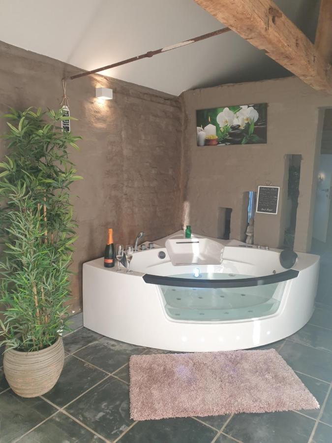 Authentic Wellnesshoeve Hansbeke Exterior photo